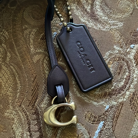 *Like New* Coach Luxe Leather & Suede Shoulder bag w/2 straps - Picture 9 of 11